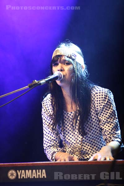 BAT FOR LASHES - 2006-11-11 - PARIS - La Cigale - 